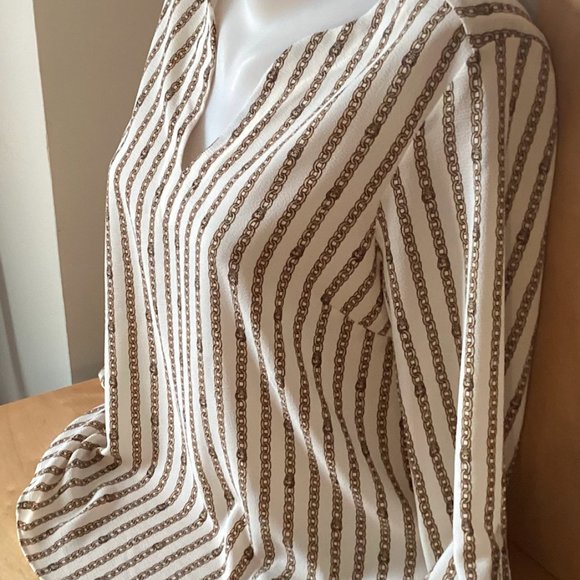 Host Pick! 🎉 Micheal Kors Cream Chain Link Blouse with Knotted Sleeves - Picture 1 of 4